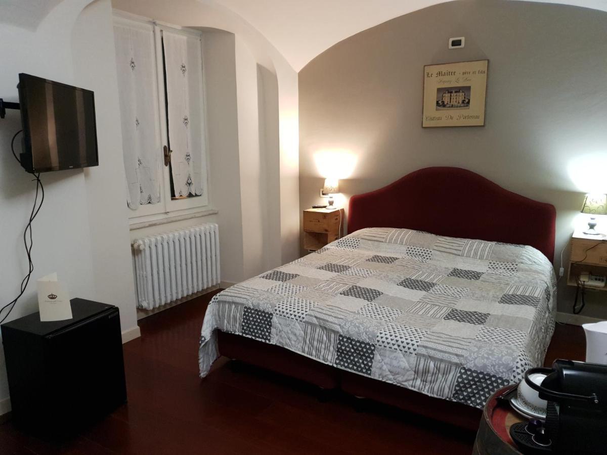 Ristorante Albergo Corona Νόβι Λίγκουρε Εξωτερικό φωτογραφία