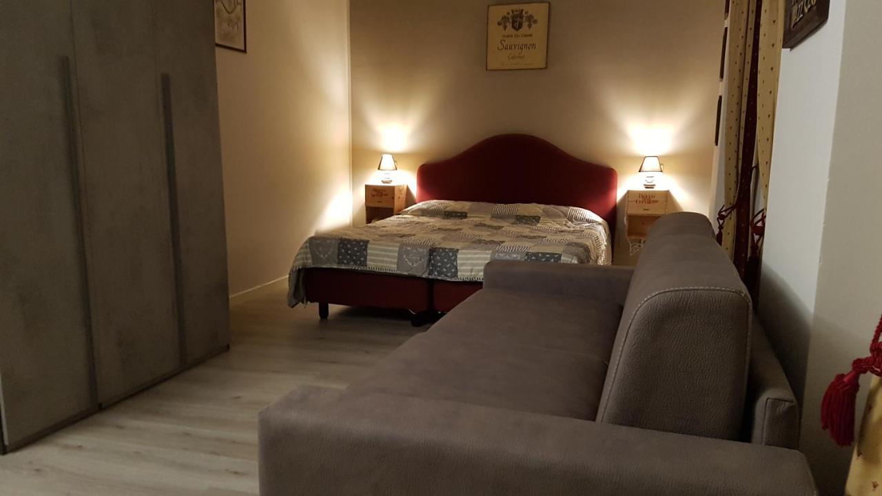 Ristorante Albergo Corona Νόβι Λίγκουρε Εξωτερικό φωτογραφία