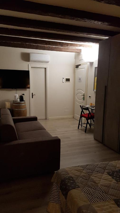 Ristorante Albergo Corona Νόβι Λίγκουρε Εξωτερικό φωτογραφία