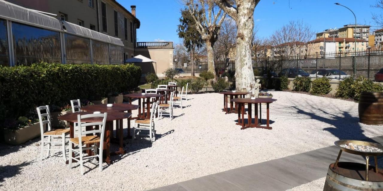 Ristorante Albergo Corona Νόβι Λίγκουρε Εξωτερικό φωτογραφία